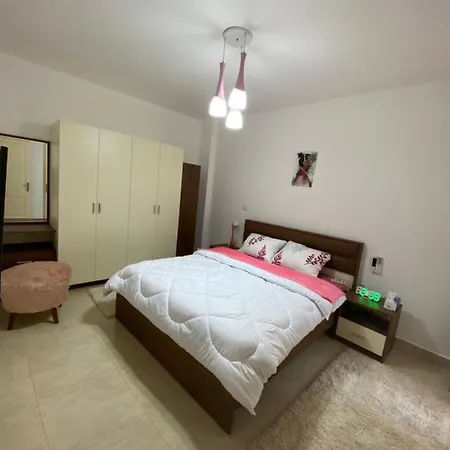 Madinaty Well-Furnished 3- Bedroom Apartment - شقة فندقيه للايجار مدينتي Madinat ash Shuruq Extérieur photo