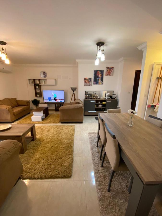 Madinaty Well-furnished 3- Bedroom - فندقيه للايجار مدينتي Appartement